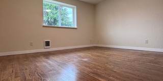 Beautifully Updated 4-Bedroom Home in Desirable Northeast Tacoma Beautifully Updated 4-Bedroom Home in Desirable Northeast Tacoma Gallery 29