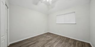2412 Wilshire Dr Gallery 14