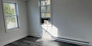 113-B JOHN Street W Gallery 9
