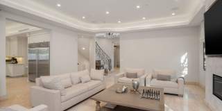Beverly Hills Luxury Villa with Resort-Style Pool & Spa Beverly Hills Luxury Villa with Resort-Style Pool & Spa Gallery 23