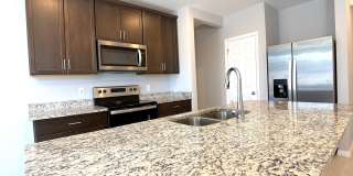 2ND MONTH RENT FREE: Move-In Ready, Pet-Friendly, 2-Car Garage! Available for immediate occupancy Gallery 6