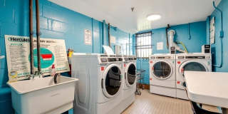 475 W Broadway Gallery 13