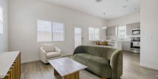 Brioso at the Bridges Gallery 15