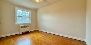 2BD/1BA Townhome Gallery 11
