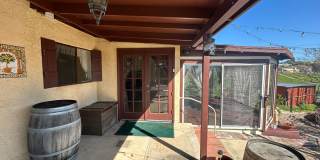 Cozy 2-Bedroom Duplex with Fireplace & Sunroom in Vista – Don’t Miss Out! Gallery 8