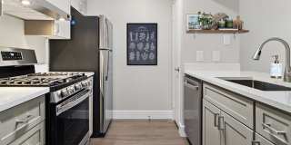 Deerwood Apartments Gallery 1