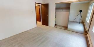 2 BLOCKS TO GREEN LAKE PARK! 2 BLOCKS TO GREEN LAKE PARK! Gallery 28