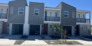 1015 E PASADENA Avenue Gallery 1