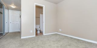 Pebble Creek Apartments Gallery 28