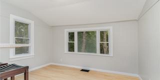 25 Summit Street Gallery 5