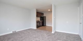 10th Street Apartments Gallery 4
