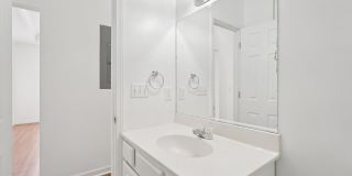 2596 Bates Street SE Gallery 32