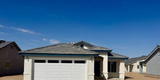 Almost New Home with three bedroom and two bath. Gallery 1