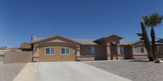 3 Bedroom - 2 Bath Pool Home Gallery 3