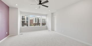 Modern 2BR/2.5BA Townhome in Ashburn Gallery 31