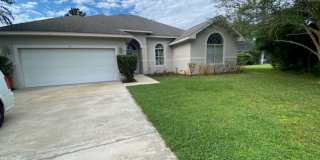 Like-New 4/2/2 with Screened-In Porch & New Carpet! Like-New 4/2/2 with Screened-In Porch & New Carpet! Gallery 1