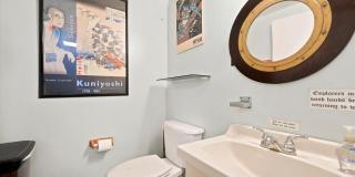 617 SOUTH Street Gallery 8