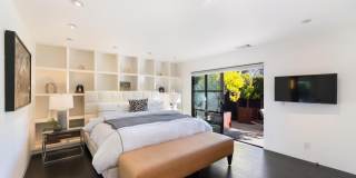 1811 Hillview Place Gallery 17