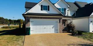 FOR LEASE - 3 Bed, 2 Bath, 1986sqft on Maple Hill Rd in Lebanon, TN. Gallery 1