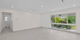 391 Southeast 7th Avenue Gallery 6