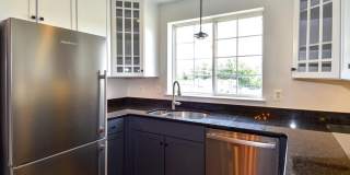 Everyday conveniences are all just moments away, offering the perfect balance of comfort, convenience, and vibrant neighborhood living. Gallery 10