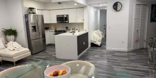 9340 Fontainebleau Boulevard Gallery 12