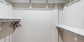 511 Queens Gallery 7