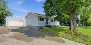 Charming 3BR House in Cedar Rapids Gallery 1