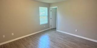 *** TWO WEEKS FREE ***  Gorgeous 4-Bedroom Home with Granite Counters & 2-Car Garage Gallery 14