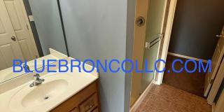 Spacious unit with Beautiful hardwood floors and nice touches throughout! Gallery 8