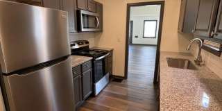 Updated 2 Bedroom, 1 1/2 Bath Home With Fenced in Backyard & 1 Car Garage! Gallery 4
