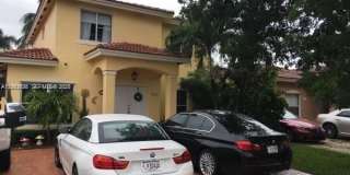 8067 NW 199th Ter Gallery 1