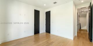 227 NW 39th St Gallery 17