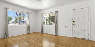 1073 Palm Avenue Gallery 2