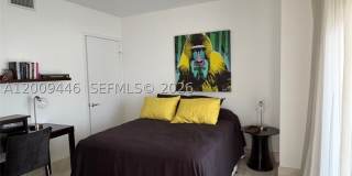 5875 Collins Ave Gallery 14