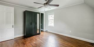 Comfort & Convenience on Olmstead Street Gallery 17