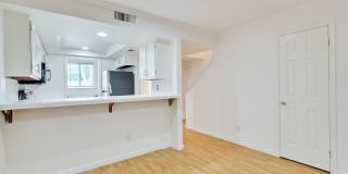 Hidden Silicon Valley Oasis! 2BR/2.5BA Townhome with TWO Private Patios, 2 Dedicated Parking Spaces, Pool, Tennis Courts & Utilities Included! Gallery 4