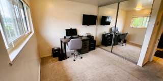Furnished 2 bedroom Condo with view of Lake Union Gallery 7