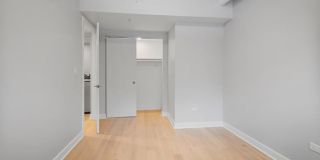 4637 Ashland Gallery 10
