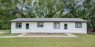 420 West Mahoney Drive Gallery 1