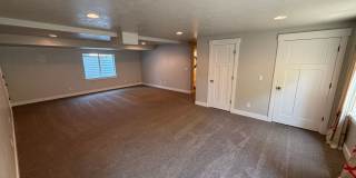 Spacious 6-Bedroom Home for Rent in Lehi Gallery 28