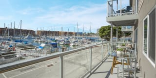 WAYFARER APARTMENTS + MARINA Gallery 23