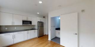Chic Studios in Historic Ballard Neighborhood! Gallery 1