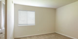 LakeRidge Square Gallery 24