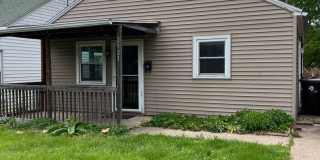 Welcome to this charming 2 bedroom, 1 bathroom house located in Peoria, IL. Gallery 1
