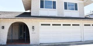 522 East Collins Gallery 5