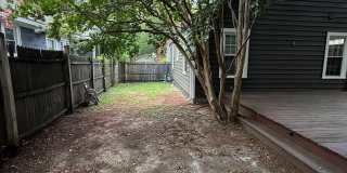 Bungalow in Charlotte with 2 bedrooms, 2 baths Gallery 22