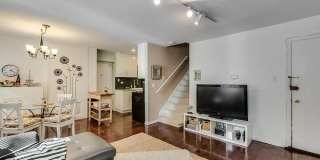 1011 N La Salle Drive Gallery 5