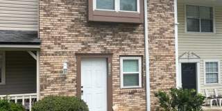 Stunning 2 Bed, 2 1/2 Bath Townhouse Available Now Stunning 2 Bed, 2 1/2 Bath Townhouse Available Now Gallery 3