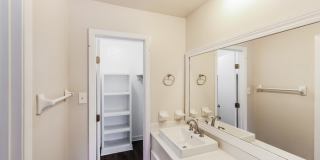 1626 Edgewood Place Gallery 10